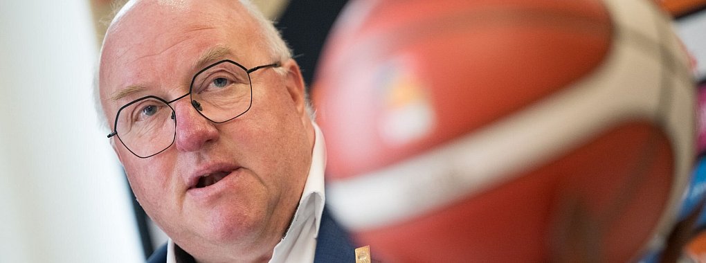 Basketball-Präsident Ingo Weiss kritisiert den PotAS-Bericht scharf. - © Sebastian Gollnow/dpa