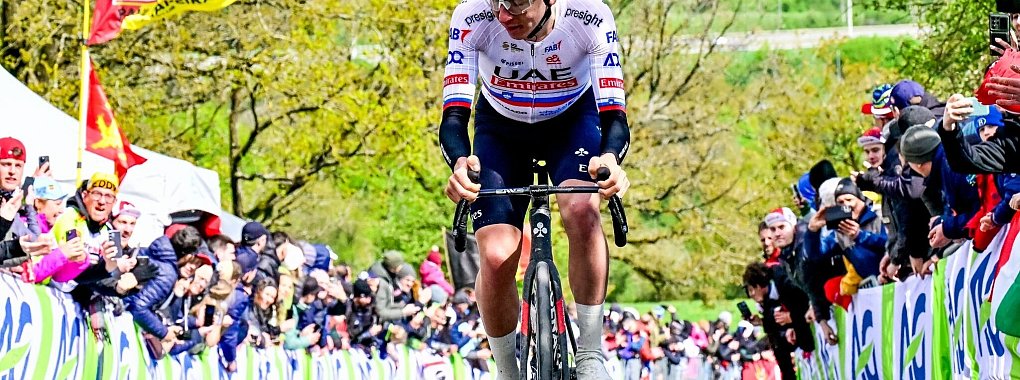 Tadej Pogacar ist der große Favorit auf den Giro-Sieg. - © Dirk Waem/Belga/dpa