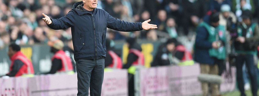 Freiburgs Trainer Christian Streich zieht vor Klopps Leistungen den Hut. - © Carmen Jaspersen/dpa