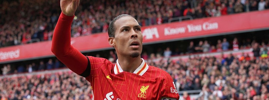 Virgil van Dijk bleibt zwei weitere Jahre in Liverpool. - © Ian Hodgson/AP/dpa