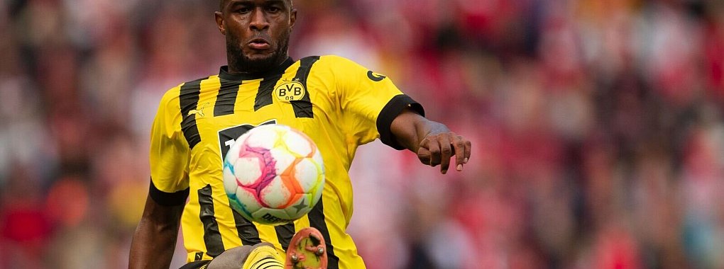 Dortmunds Anthony Modeste sitzt in Sevilla vorerst auf der Bank. - &copy; Marius Becker/dpa