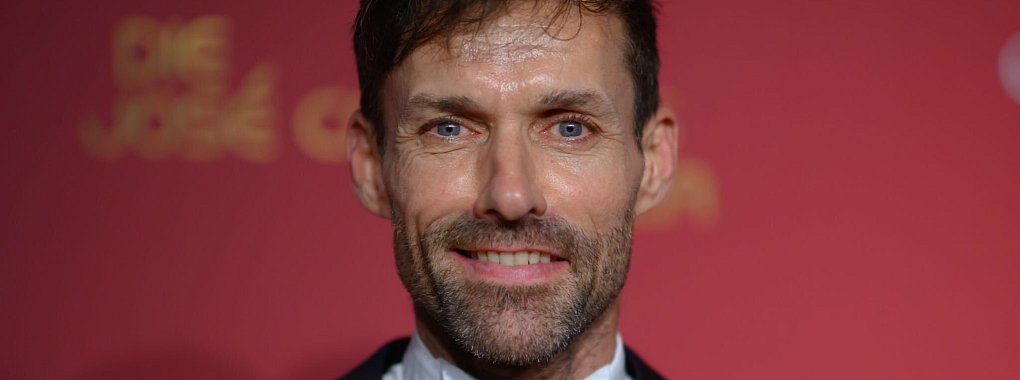 Wirkt genervt von den Anzug-Diskussionen: Sven Hannawald. - &copy; Hendrik Schmidt/dpa