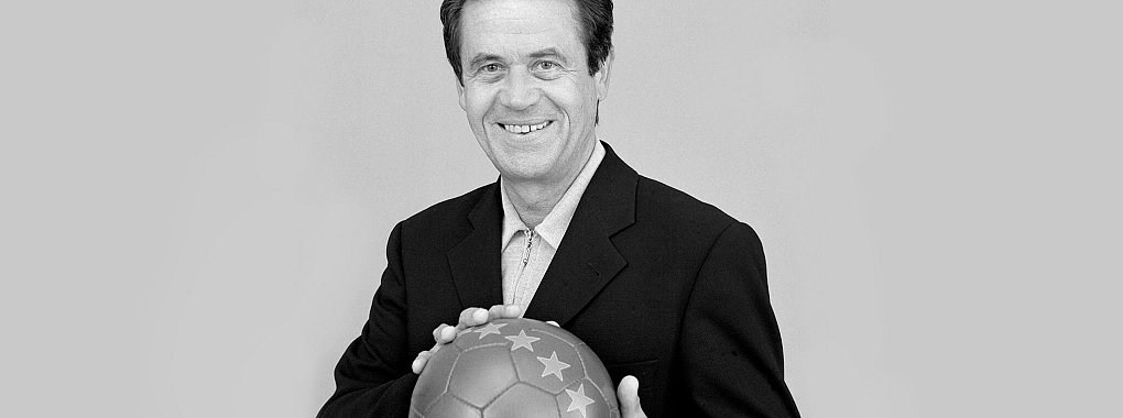 Der frühere Sportreporter Klaus Schwarze ist tot. - © Klaus Görgen/WDR/dpa