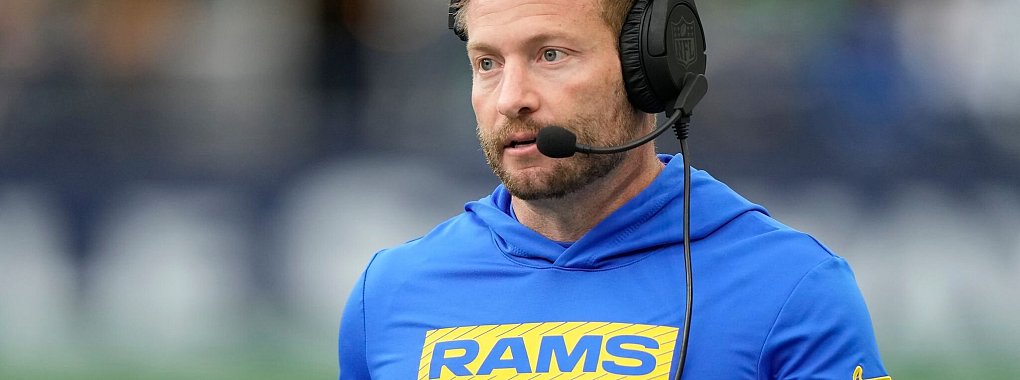 Trainer Sean McVay spielt mit den Los Angeles Rams in den Playoffs nicht zu Hause, sondern in Arizona. - © Stephen Brashear/AP/dpa