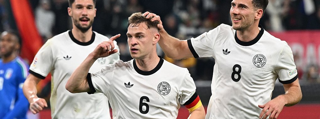 Joshua Kimmich jubelt nach seinem Elfmetertor. - © Federico Gambarini/dpa
