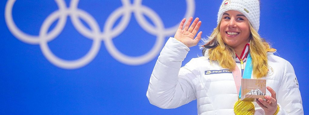 Kann 2026 nicht um Doppel-Gold auf Ski und auf dem Snowboard kämpfen: Ester Ledecka aus Tschechien. - © Michael Kappeler/dpa