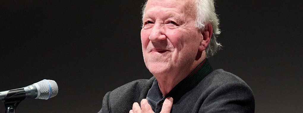 Der Regisseur Werner Herzog erhält den Goldenen Löwen der Filmfestspiele von Venedig für sein Lebenswerk. (Fotoarchiv) - © Annette Riedl/dpa