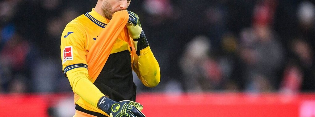 Bald zurück? Nationalkeeper Oliver Baumann hofft auf ein schnelles Comeback. - © Tom Weller/dpa