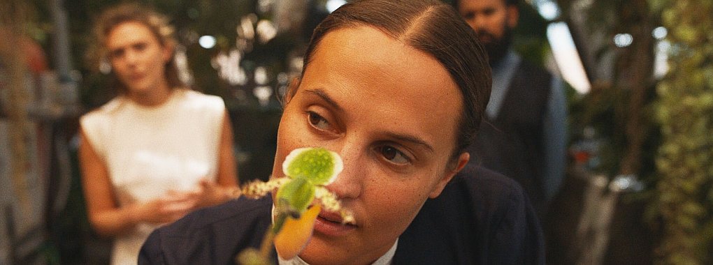 Alicia Vikander als Gutachterin Virginia in einer Szene aus dem Film «The Assessment». - © -/Capelight Pictures/dpa