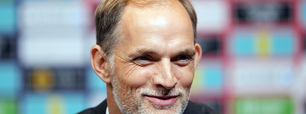 Thomas Tuchel geht die neue Aufgabe als England-Trainer motiviert und selbstbewusst an. - © John Walton/PA Wire/dpa
