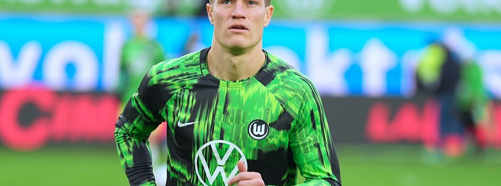 Fußball-Profi Kevin Behrens hat sich für eine offensichtlich homophobe Äußerung entschuldigt. - © Soeren Stache/dpa
