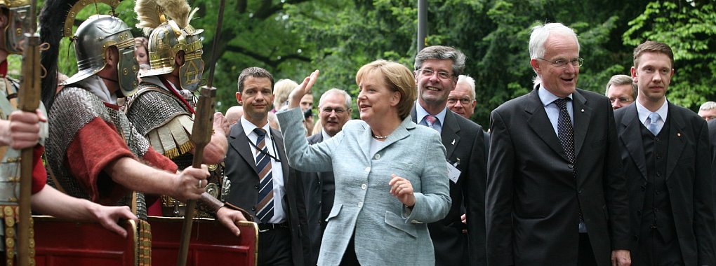 Angela Merkel kommt zur Eröffnung der "Mythos"-Ausstellung nach Detmold. - © Vera Gerstendorf-Welle