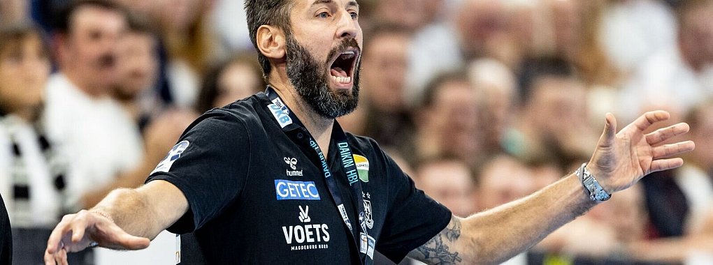 SCM-Trainer Bennet Wiegert und sein Team bestreiten das erste Spiel nach dem Anschlag in Magdeburg. - © Axel Heimken/dpa