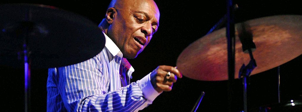 Der US-Schlagzeuger Roy Haynes ist im Alter von 99 Jahren gestorben. (Archivbild) - © picture alliance / dpa