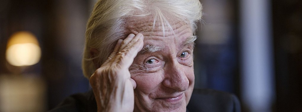 Emil Steinberger steht als Komiker seit 70 Jahren auf der B&uuml;hne (Archivbild) - &copy; Christian Beutler/KEYSTONE/dpa