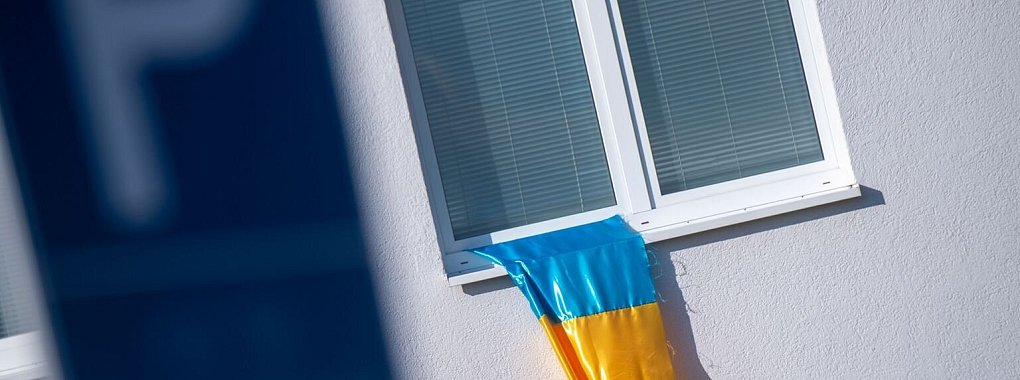 Ukraine-Fahne - © Foto: Stefan Sauer/dpa/dpa-tmn