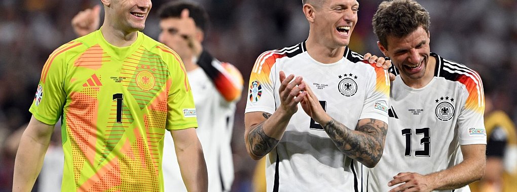 Die drei Weltmeister haben eine Mission in Europa: Manuel Neuer (v.l.), Toni Kroos und Thomas M&uuml;ller wollen den Titel. - &copy; Federico Gambarini/dpa