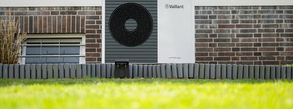 Hängt die Wärmepumpe an einem separaten Stromzähler, können Verbraucher rückwirkend für 2024 eine Entlastung beantragen. - © Daniel Reinhardt/dpa/dpa-tmn