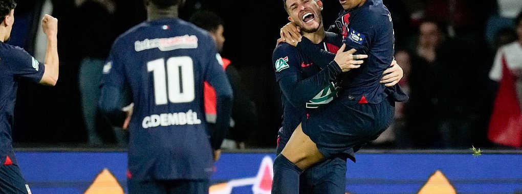 F&uuml;hrte PSG ins Pokal-Finale: Kylian Mbapp&eacute; (r). - &copy; Thibault Camus/AP