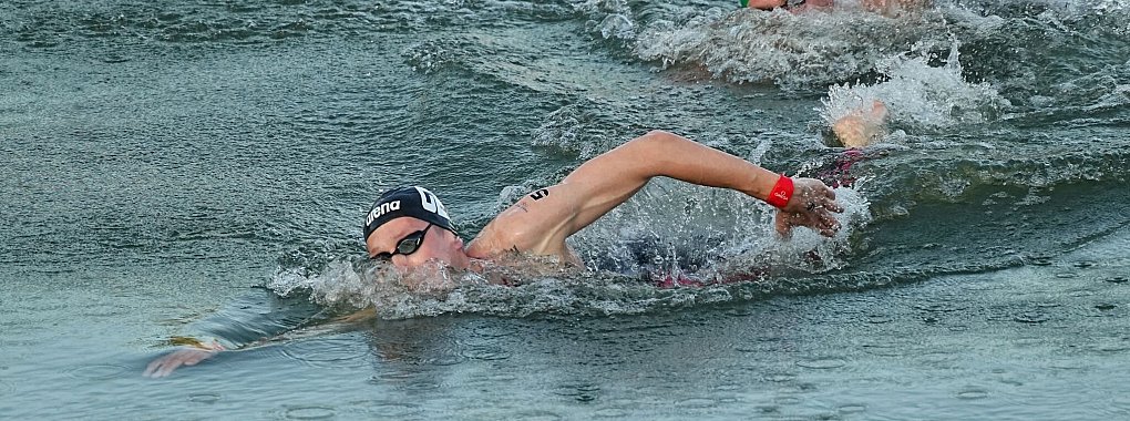 Florian Wellbrock gewinnt den Freiwasser-Weltcup in Somabay. (Archivbild) - © Michael Kappeler/dpa