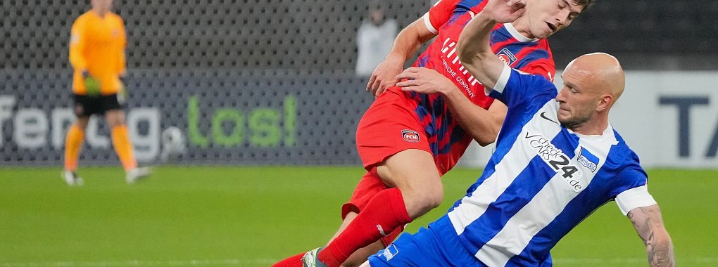 In der Anfangsphase wirkte Hertha in den Zweikämpfen deutlich wacher. - © Soeren Stache/dpa
