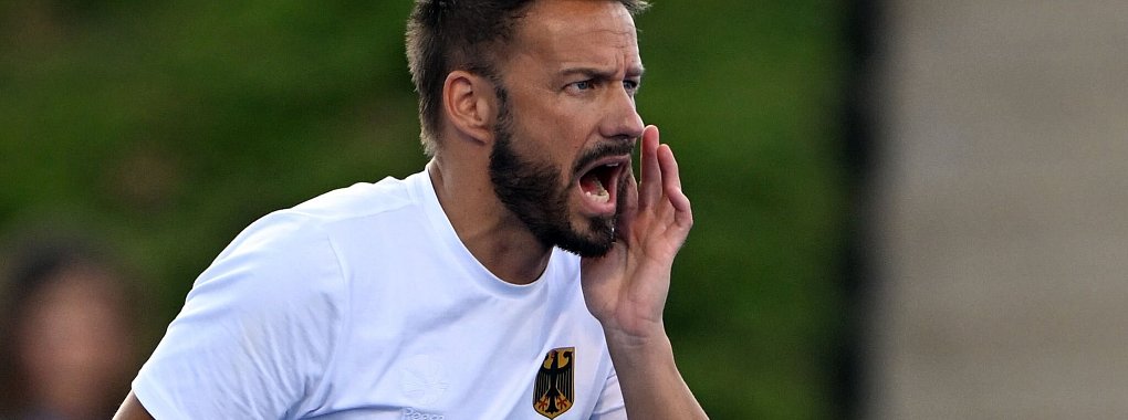 Valentin Altenburg ist nicht mehr Hockey-Nationaltrainer - © Federico Gambarini/dpa