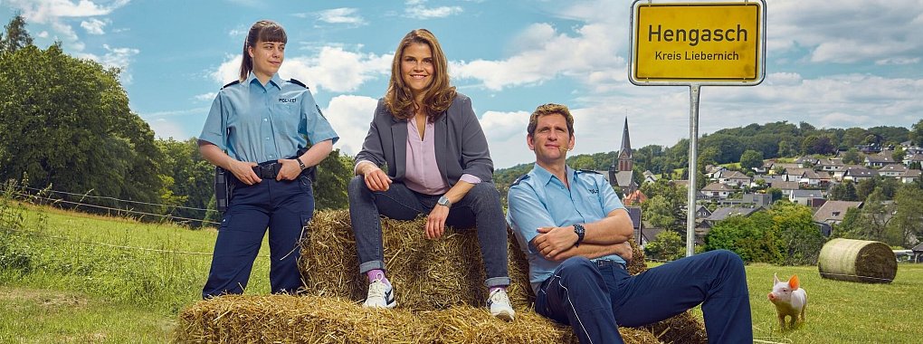 Marie Gabler (Katharina Wackernagel, m.), Heino Fuss (Sebastian Schwarz) und Jenny Dickel (Eva Bu?hnen). - &copy; Frank Dicks/ARD/dpa