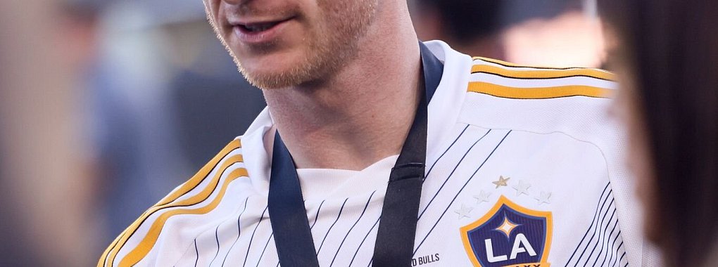 Marco Reus ist zum ersten Mal in seiner Profi-Karriere Meister. - © Etienne Laurent/AP/dpa