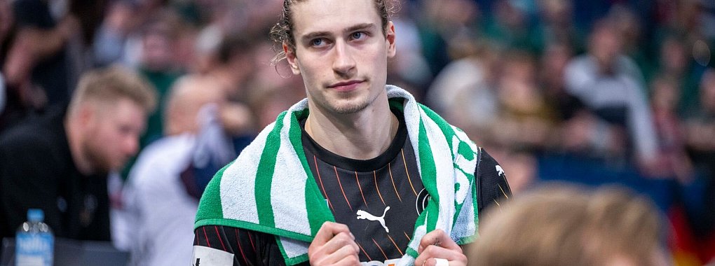 Kann er spielen oder nicht? Deutschlands Spielmacher Juri Knorr. - © David Inderlied/dpa