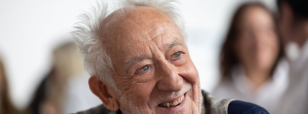 Dieter Hallervorden hat mit seinem Video zum Gaza-Krieg für Aufsehen gesorgt. - © Hannes P. Albert/dpa