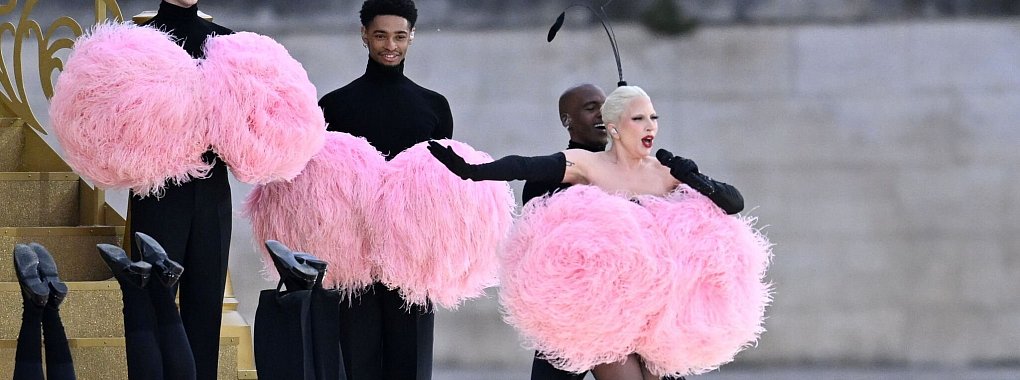 Lady Gaga sang bei der Olympia-Er&ouml;ffnungsfeier einen franz&ouml;sischen Klassiker. - &copy; Sina Schuldt/dpa