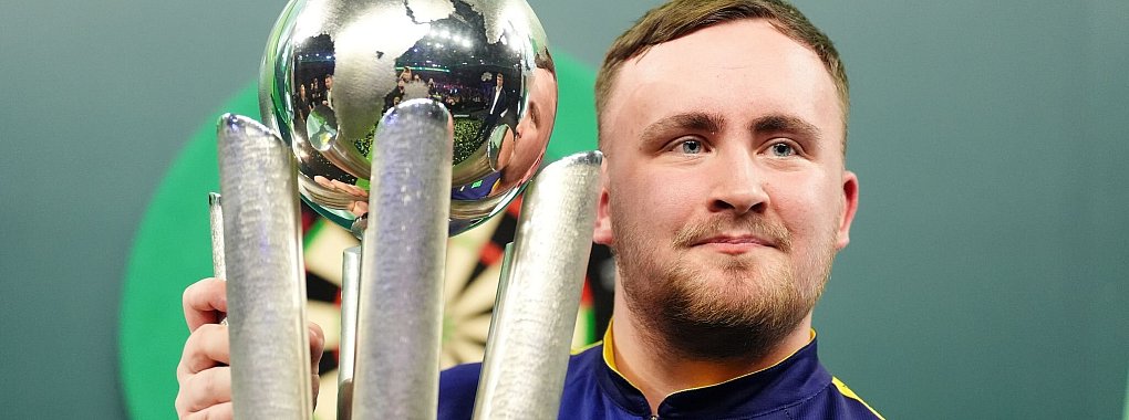 Kann künftig noch mehr verdienen: Luke Littler. - © Zac Goodwin/PA Wire/dpa