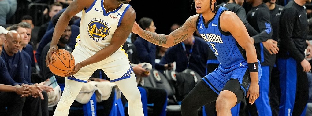 Es war Greens (l) erster Platzverweis, seit ihm im Dezember eine 16-Spiele-Sperre auferlegt worden war. - © John Raoux/AP