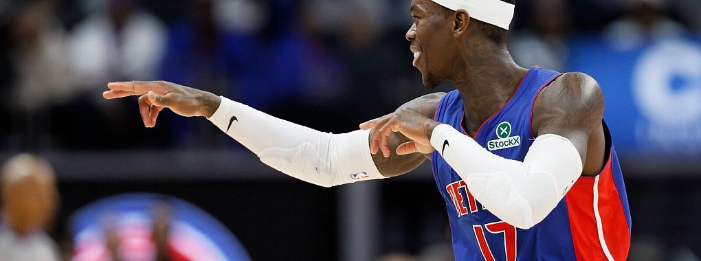 Dennis Schröder hatte nach dem Sieg gegen die Pelicans gute Laune. - © Duane Burleson/AP/dpa