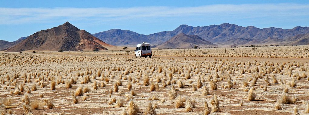 Wüste, so weit das Auge reicht: Für Reisen nach Namibia benötigen deutsche Touristen ab 1. April ein Visum. - © Detlef Berg/dpa-tmn