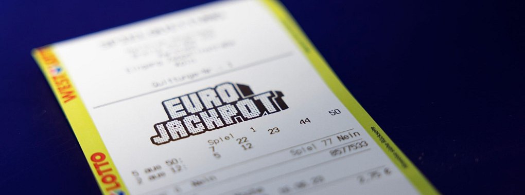 Fünf Zahlen zwischen 1 und 50, zwei Zahlen zwischen 1 und 12: So sieht ein Eurojackpot-Tipp aus. - © Thomas Banneyer/dpa
