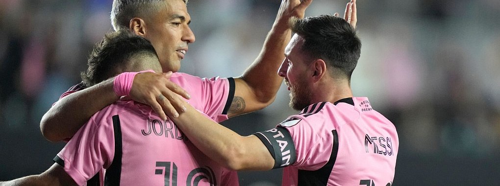 Jordi Alba, Luis Suarez und Lionel Messi (von links) gehörten zu den Matchwinnern für Inter Miami im ersten Playoff-Spiel gegen Atlanta United. - © Lynne Sladky/AP/dpa
