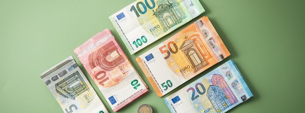 Wollen Sie Teile Ihres hart Ersparten in eine Crowdfinanzierung stecken? Dann sollten Sie wissen, dass das mit enormen Risiken verbunden ist. - &copy; Christin Klose/dpa-tmn/dpa