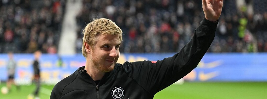Der frühere Bundesliga-Profi Martin Hinteregger gibt sein Comeback als Fußballer. - © Arne Dedert/dpa