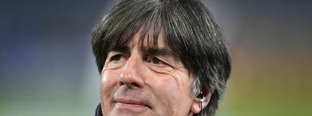 Der ehemalige Bundestrainer Joachim L&ouml;w erinnert sich kurz vor dem EM-Start noch mal an den deutschen Triumph bei der WM 2014 in Brasilien. - &copy; Swen Pf&ouml;rtner/dpa
