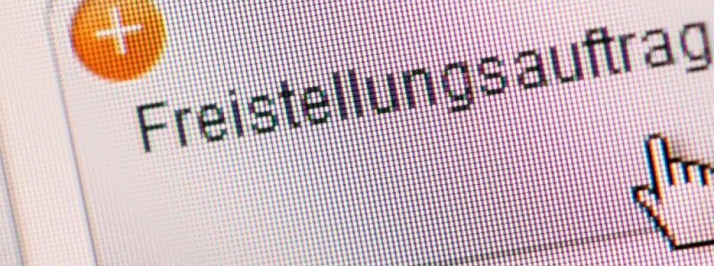 Ein Freistellungsauftrag wird einem Online-Konto hinzugefügt - © Foto: Andrea Warnecke/dpa-tmn