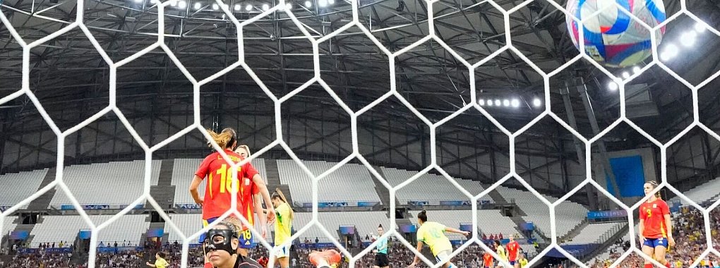 Die deutschen Fußballerinnen spielen bei den Olympischen Spielen gegen Weltmeister Spanien um Bronze. - © Julio Cortez/AP/dpa
