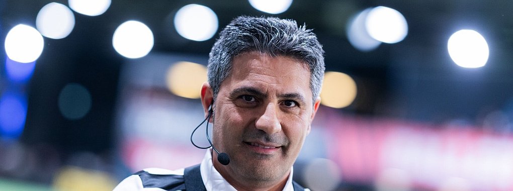 Ex-Schiri Babak Rafati kritisiert den Deutschen Fußball-Bund. - © Rolf Vennenbernd/dpa