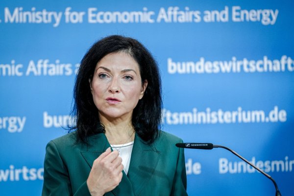 Ministerin Reiche will bei der Energiewende die Kosten auf den Prüstand stellen. - © Kay Nietfeld/dpa
