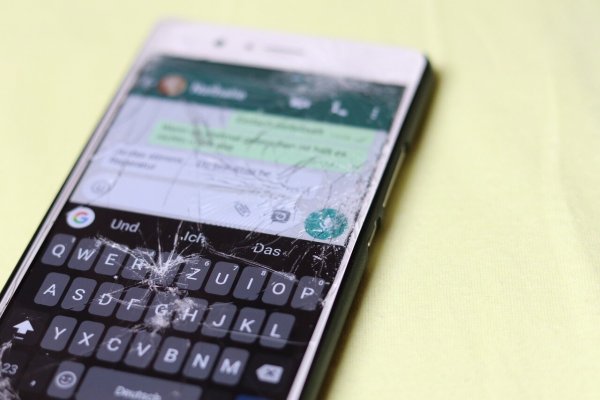 Nicht jedes kaputte Gerät muss zum Elektroschrott. Manche Mängel lassen sich auch gut reparieren. - © Symbolbild/Pixabay/Tobias Heine