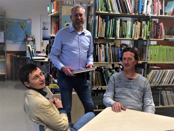 Über Ausbildungsberufe informieren (von links nach rechts) Nicole Glaremin-Brünger, Thorsten Schomacher und Peter Süper. - © Tanja Liebke, Agentur für Arbeit Detmold