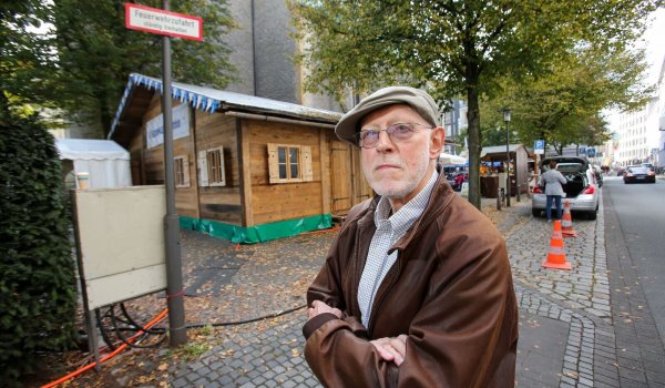 Albrecht Kreutzer fühlt sich als Opfer von Autowerkstätten, die zwar lange nach dem Fehler in seinem Mercedes gesucht haben, aber keine Lösung fanden. - © Andreas Zobe