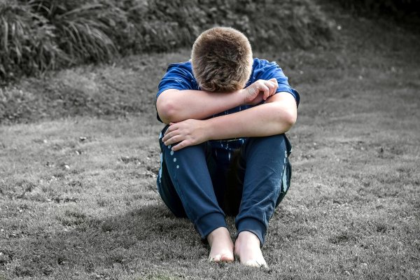 Die psychische Last kann auch für Kinder und Jugendliche manchmal unerträglich werden. - © Pixabay