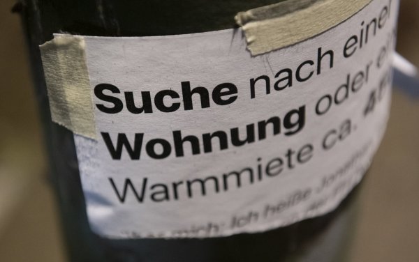 Viele der Seniorinnen und Senioren möchten eigentlich lieber in kleinere Wohnungen ziehen, es gibt trotzdem für sie häufig keine nur keine reelle Möglichkeit. - © dpa