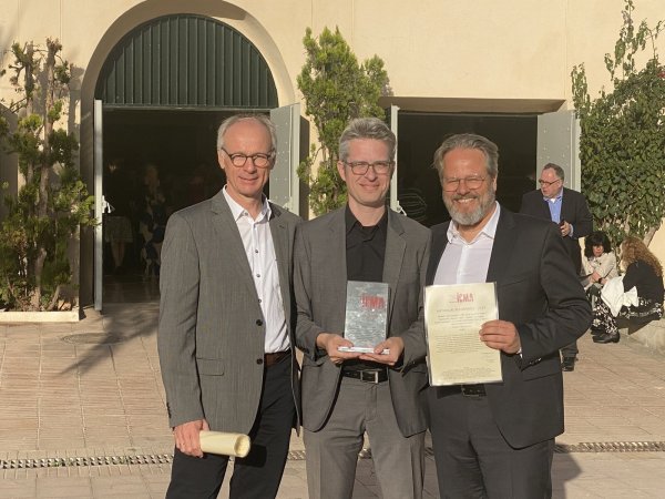 Labelchef Ludger Böckenhoff (rechts) im Palau de la Musica in Valencia/Spanien gemeinsam mit Malte Lohmann (Lucerne Festival) und Dr. Matthias Röder (Karajan Institut). - © Agnes Bockenhoff